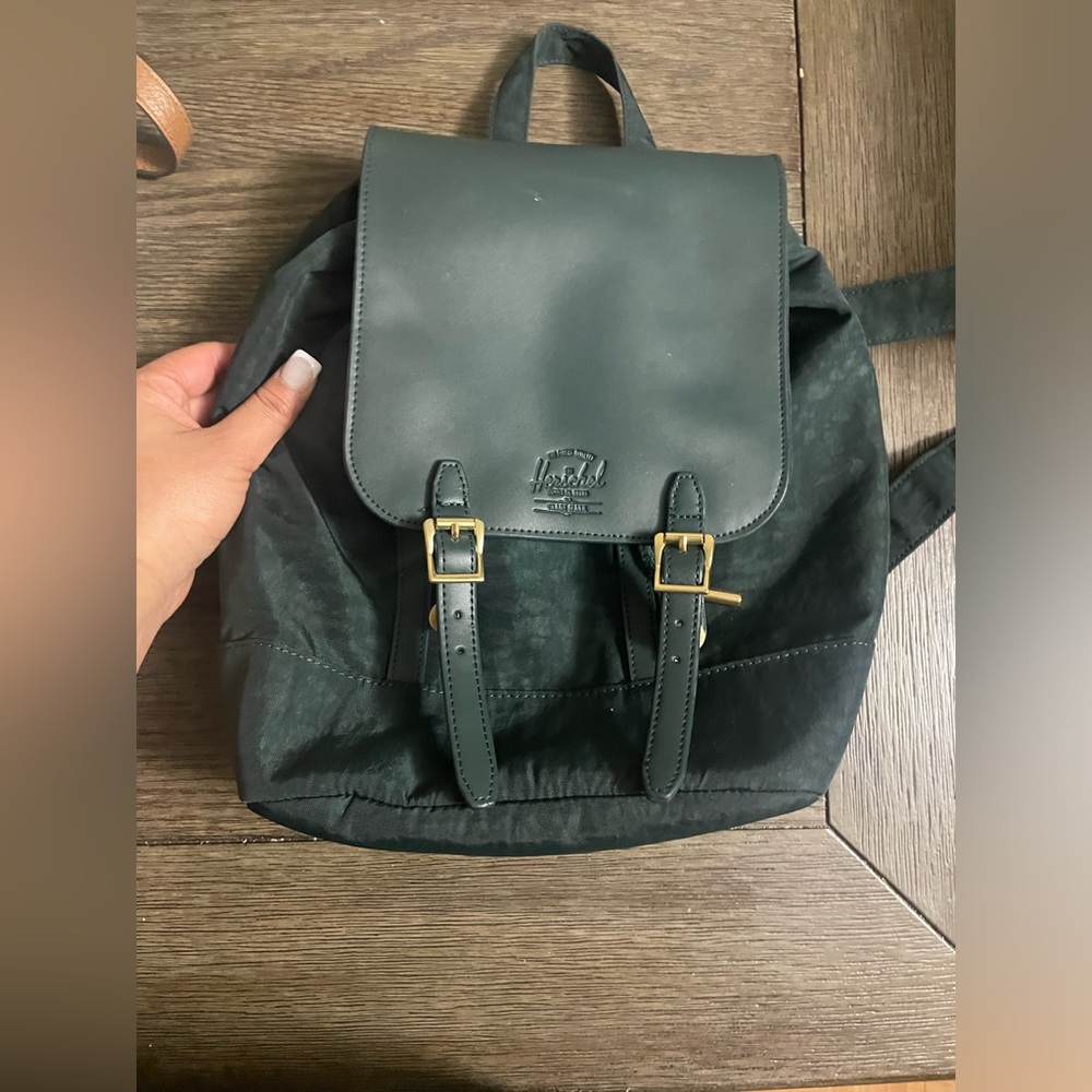 PRE OWNED Herschel Supply Co. Orion Retreat Mini Nylon/Leather Dark Green BP